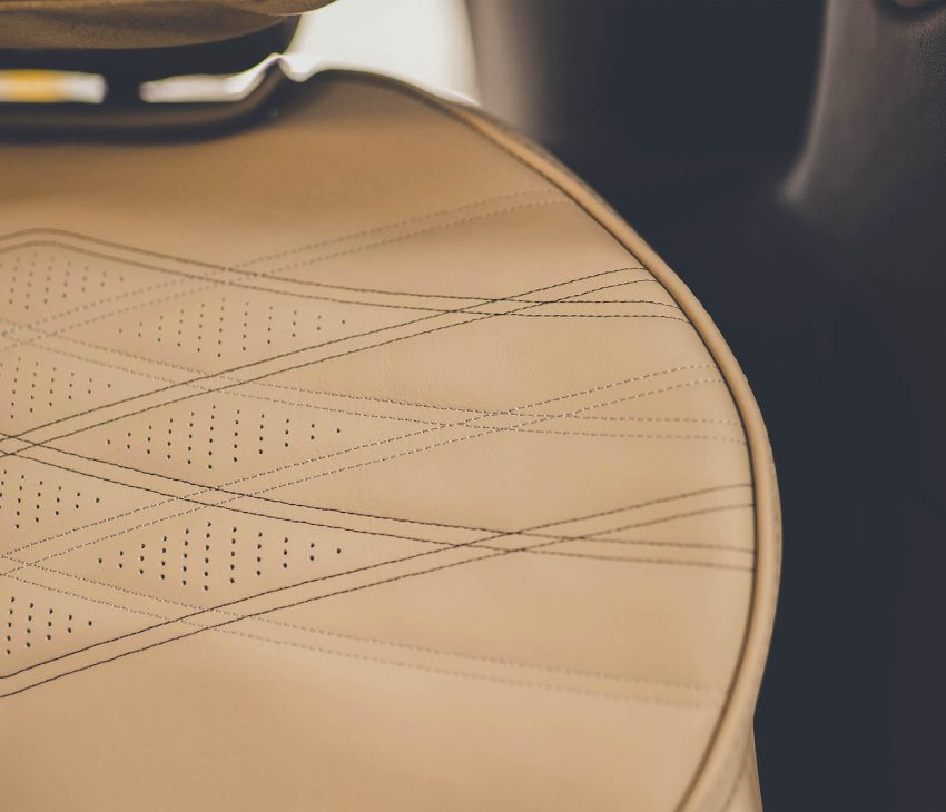 a cream coloured leather car seat