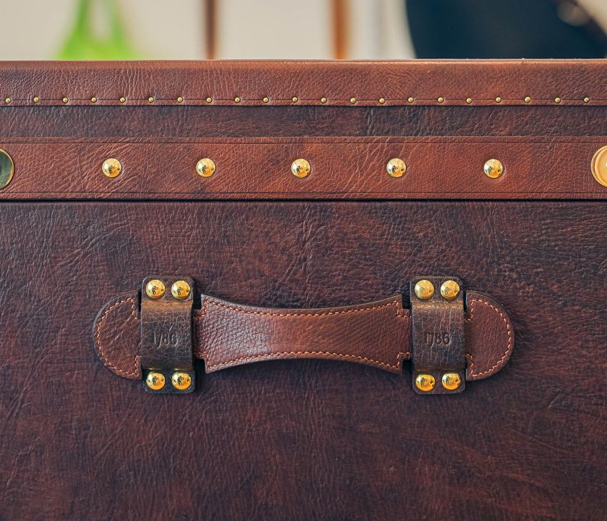 vintage leather case